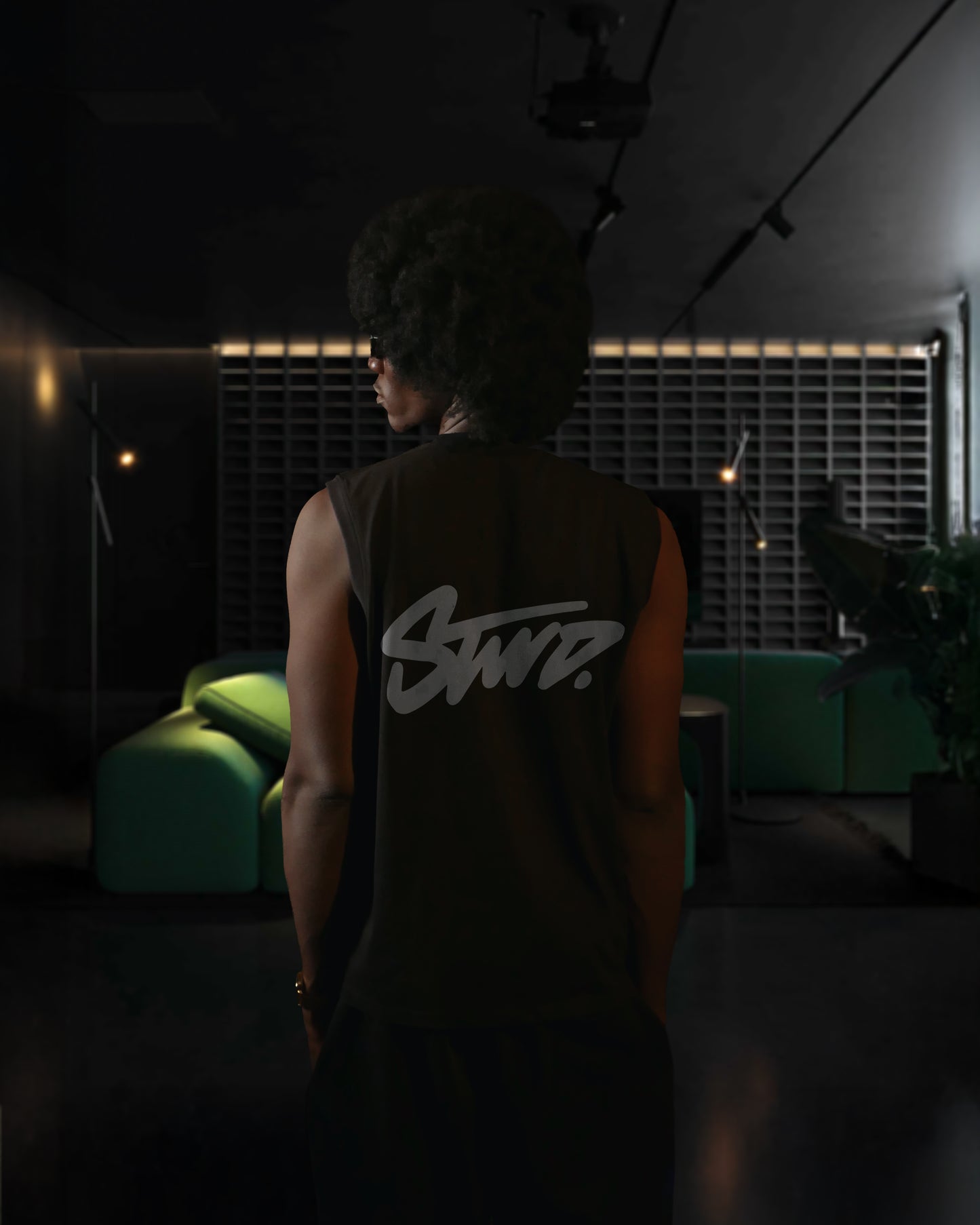BLACK ( REFLICTIVE) OVERSIZE (SHOULDER CUT) ( STWD)