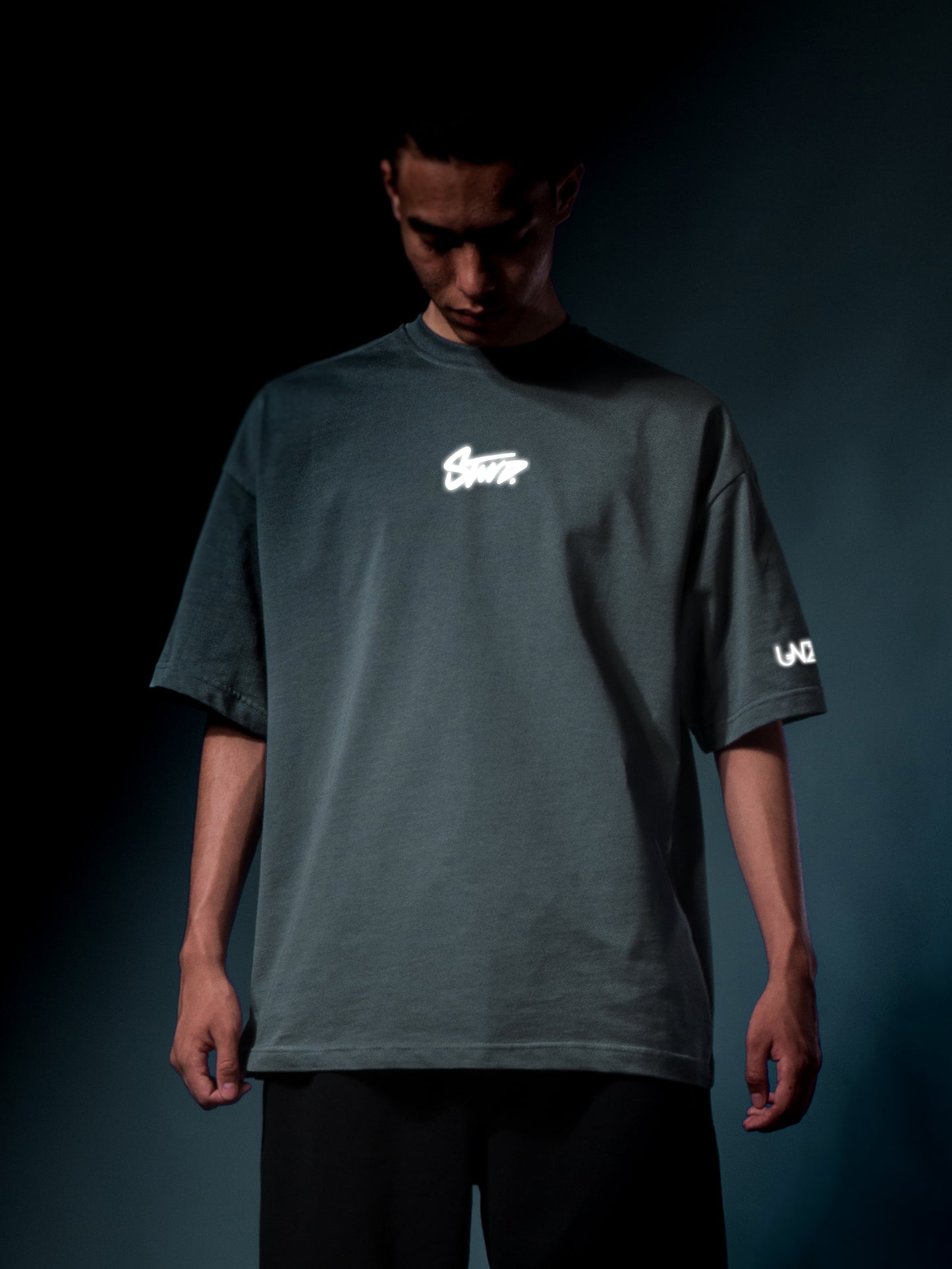 REFLICTIVE OVERSIZE TEE (STWD)-DARKE GREY