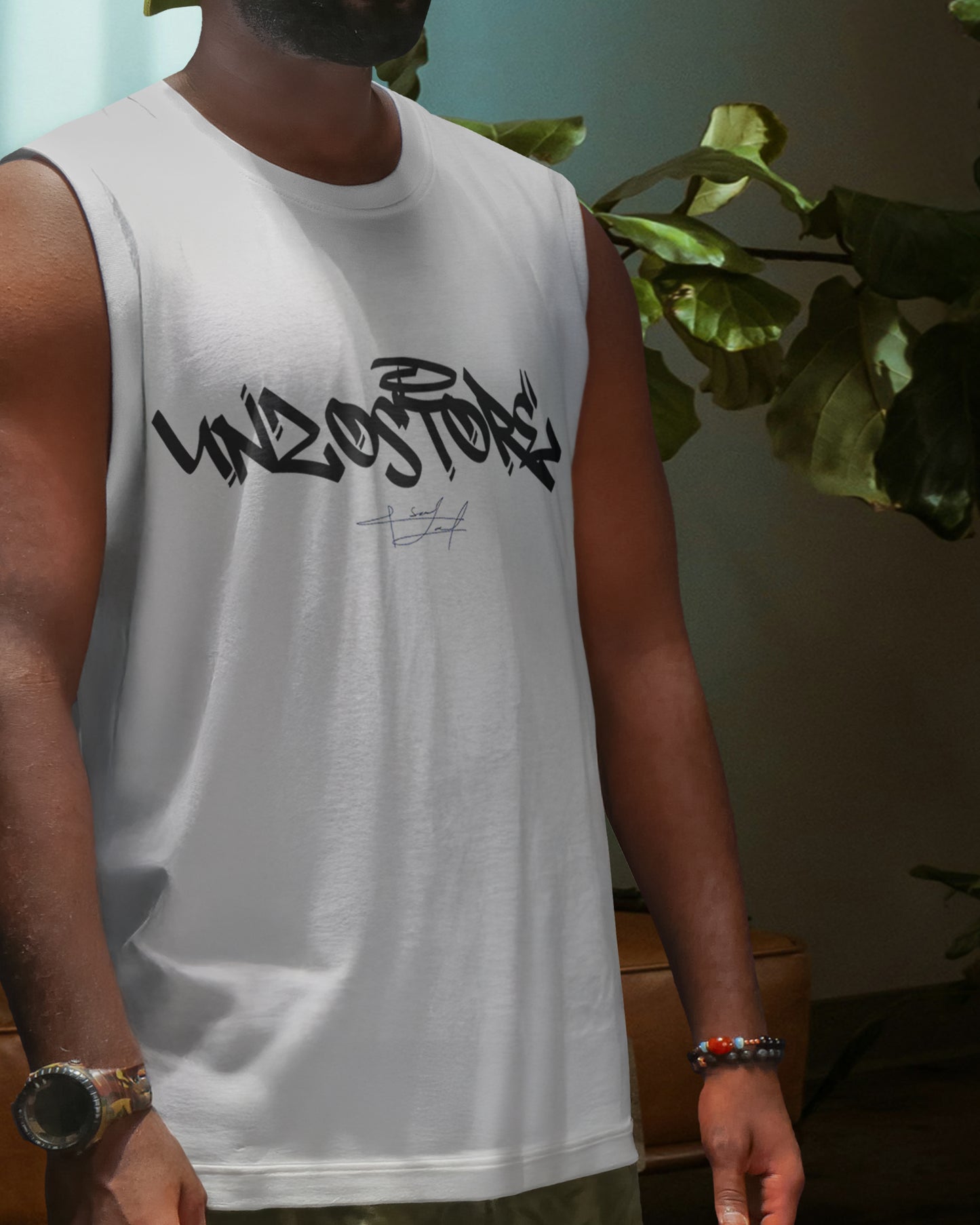 WHITE OVERSIZE (SHOULDER CUT) ( UNZOSTORE)