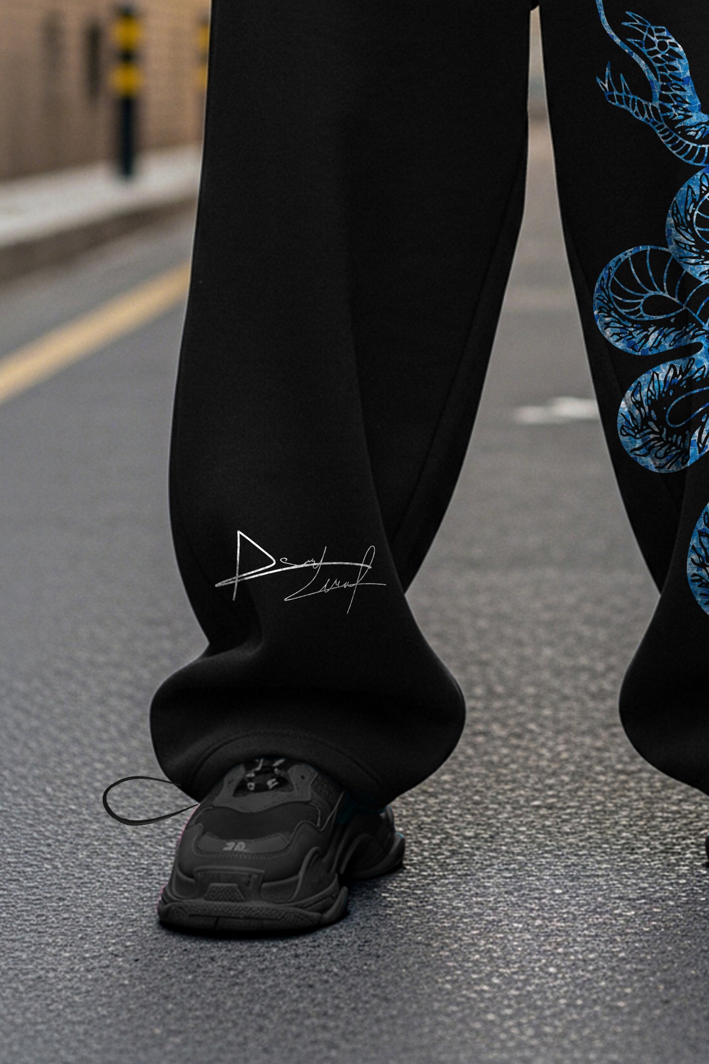 (MULTI FIT) BLACK (SNAKE ) OVERSIZE WINTER SWEATPANT