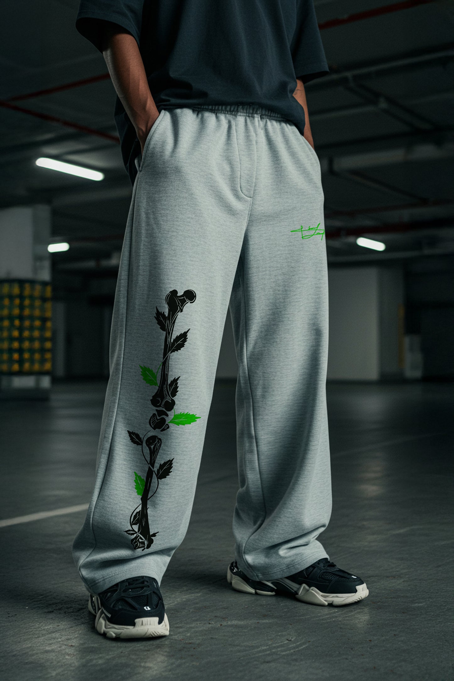 LITE GREY (BONES 2) OVERSIZE SWEATPANT (MULTI FIT)