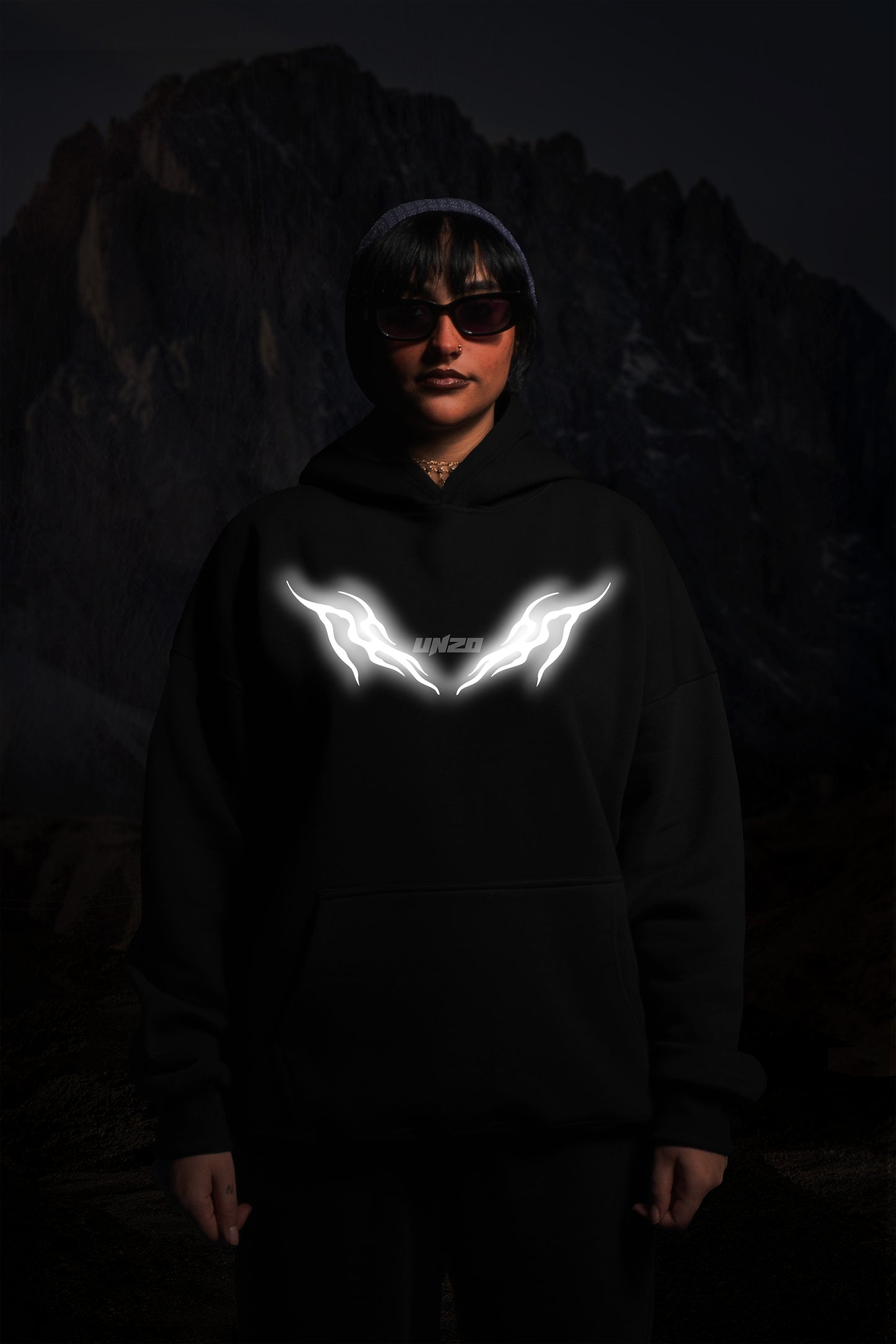 REFLICTIVE OVERSIZE HOODIE (THANDER)BLACK