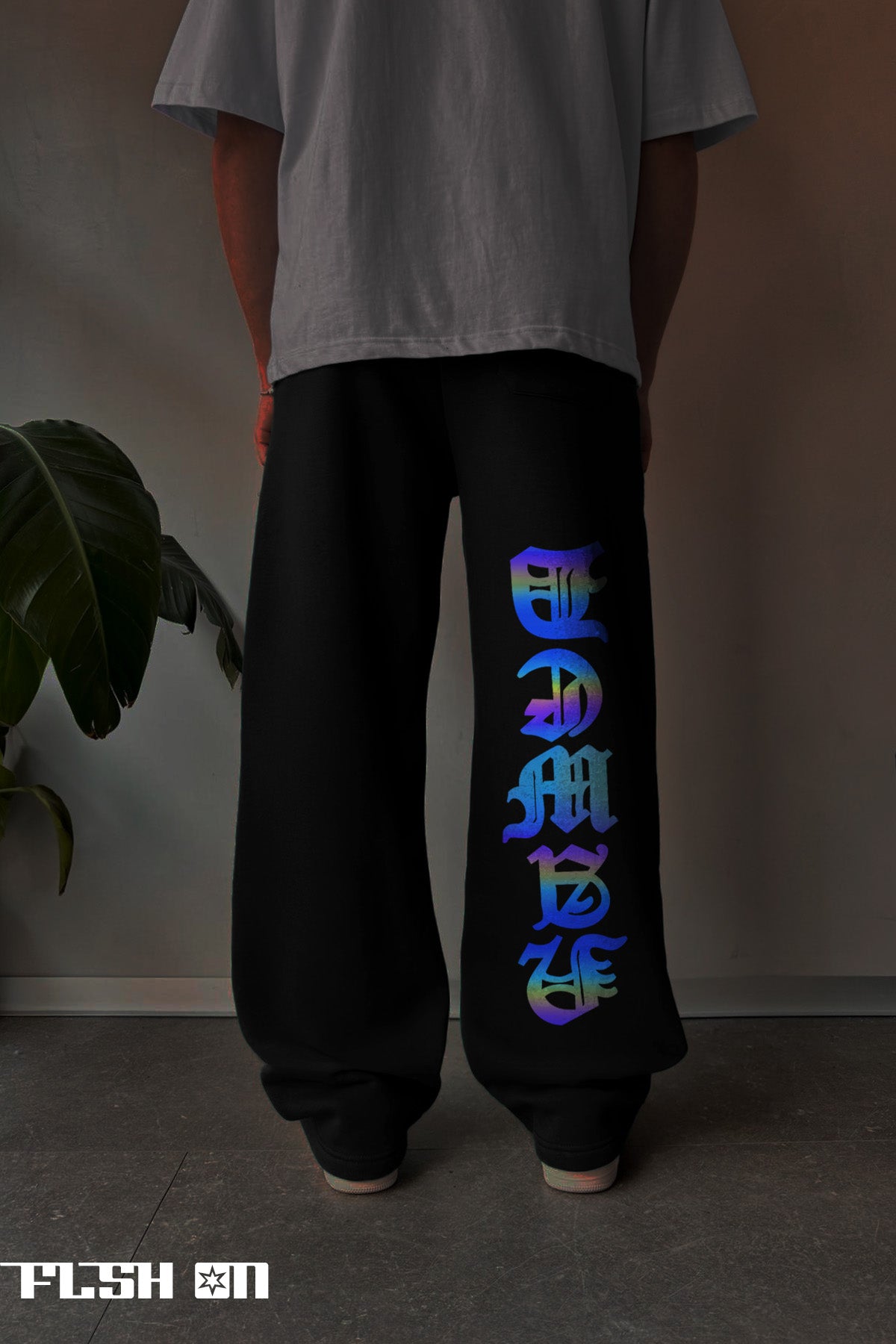 BLACK (LATN) OVERSIZE (REFLICTIVE) SWEATPANT (MULTI FIT)