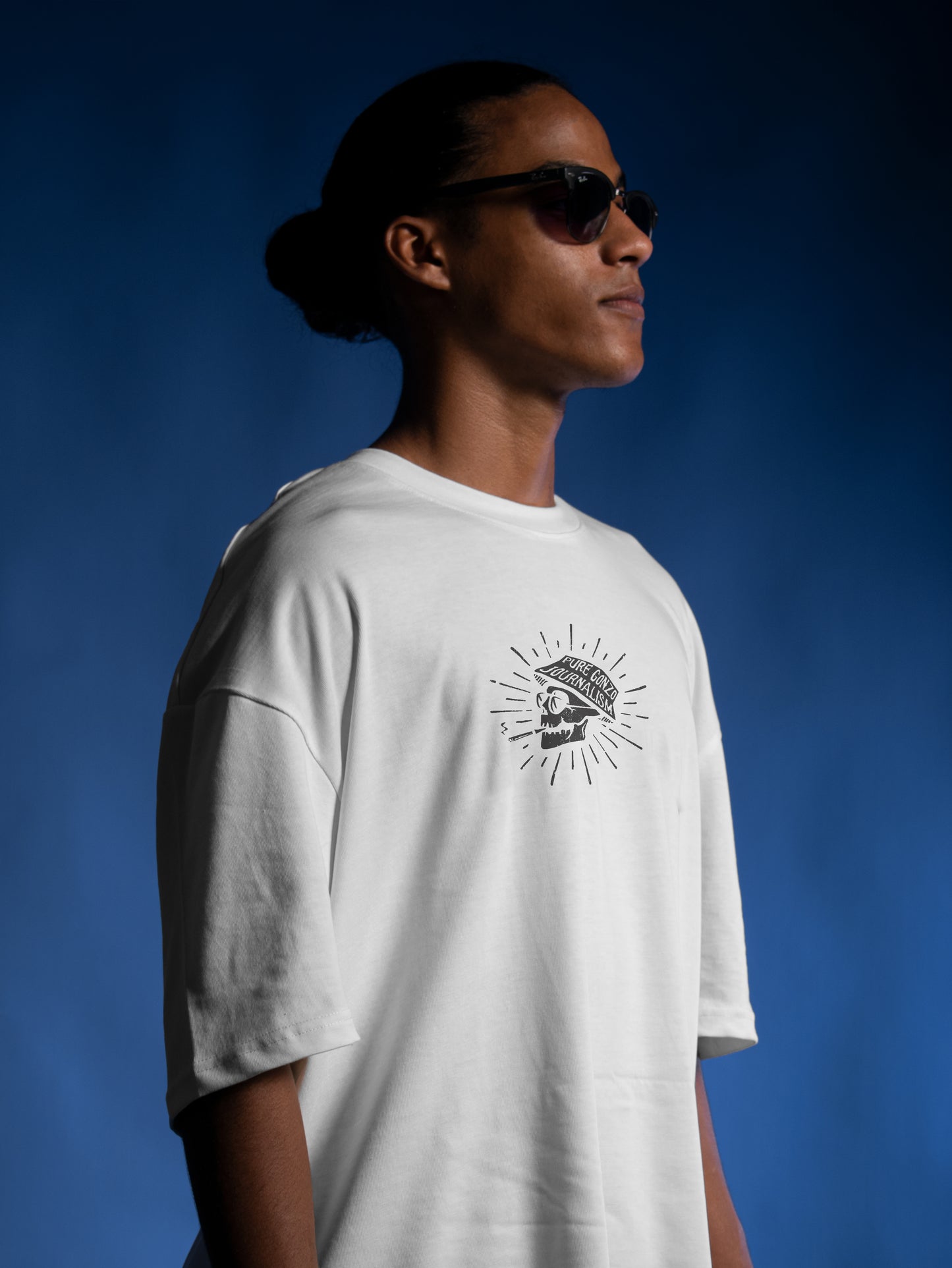 WHITE (SKULL) OVERSIZE TEE