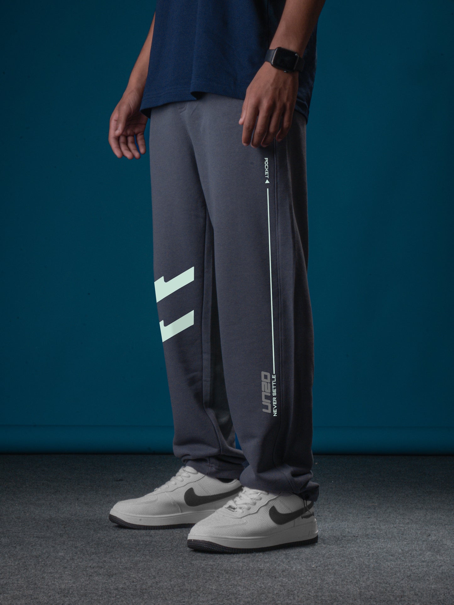 DARKE GREY (MULTI FIT) OVERSIZE SWEATPANT (NEVER SETTLE)