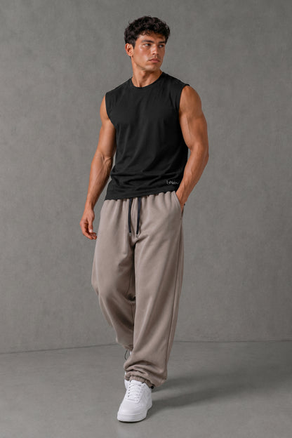 BLACK OVERSIZE (SHOULDER CUT)