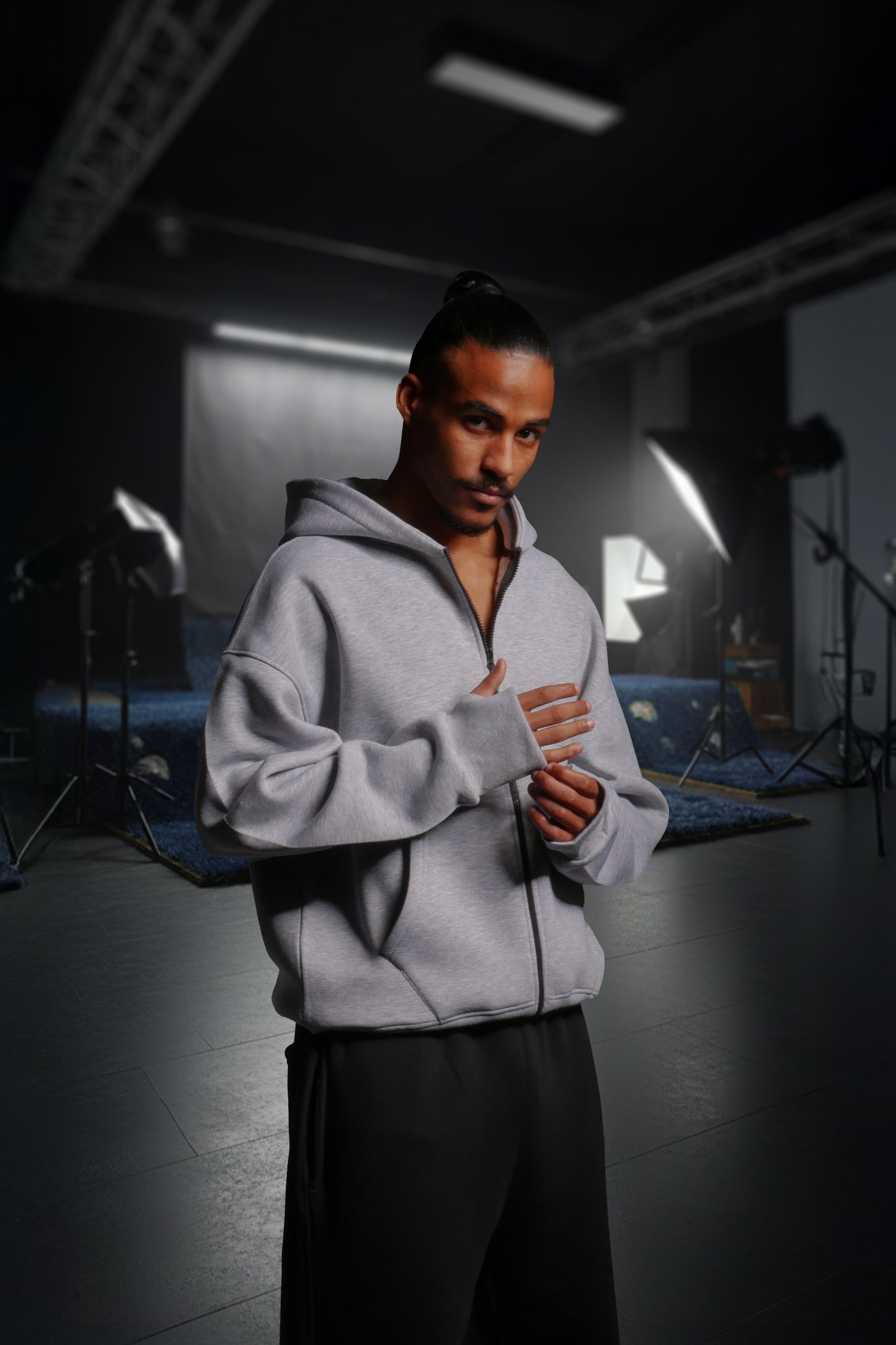 OVERSIZE ZIP UP MULTI FIT UNZO HOODIE {LITE GREY}