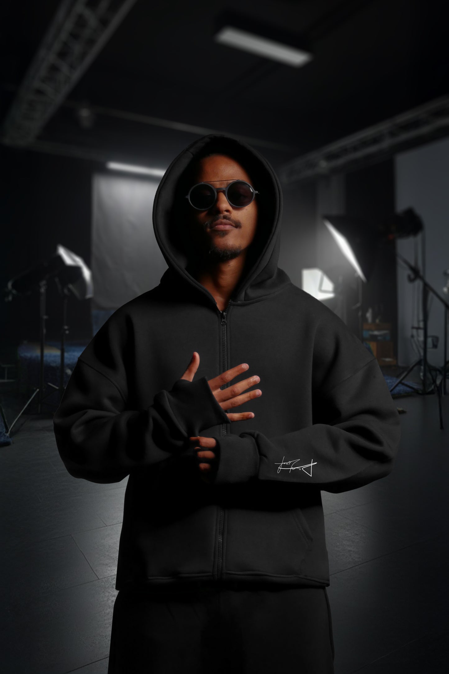 OVERSIZE ZIP UP MULTI FIT UNZO HOODIE {BLACK}