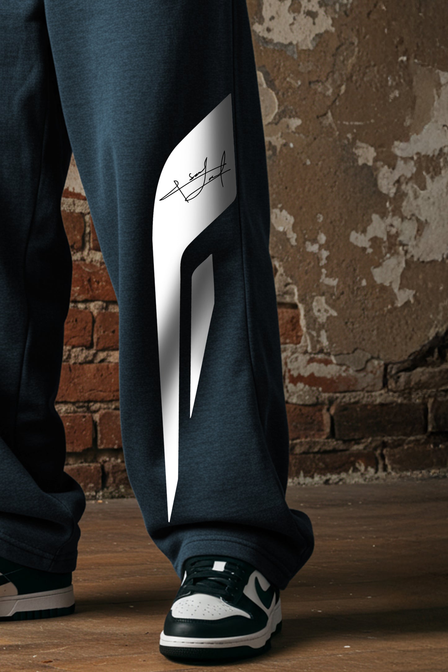 DARKE GREY (wing) OVERSIZE  SWEATPANT (MULTI FIT)