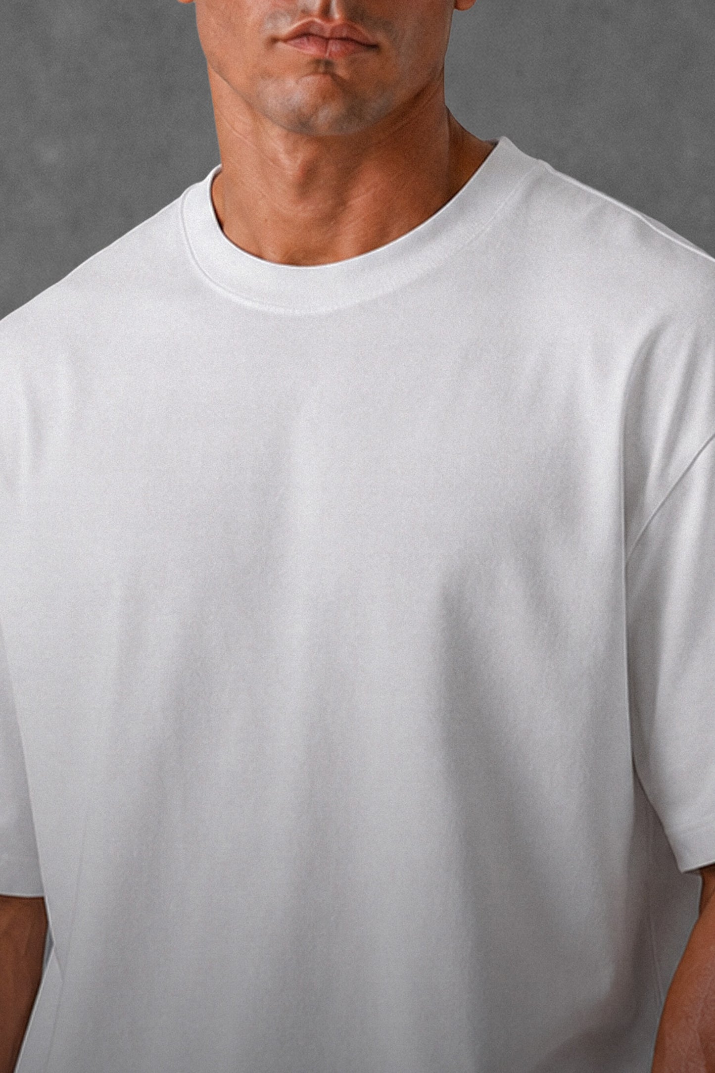 -BOXY FIT-WHITE (UNZO) OVERSIZE TEE