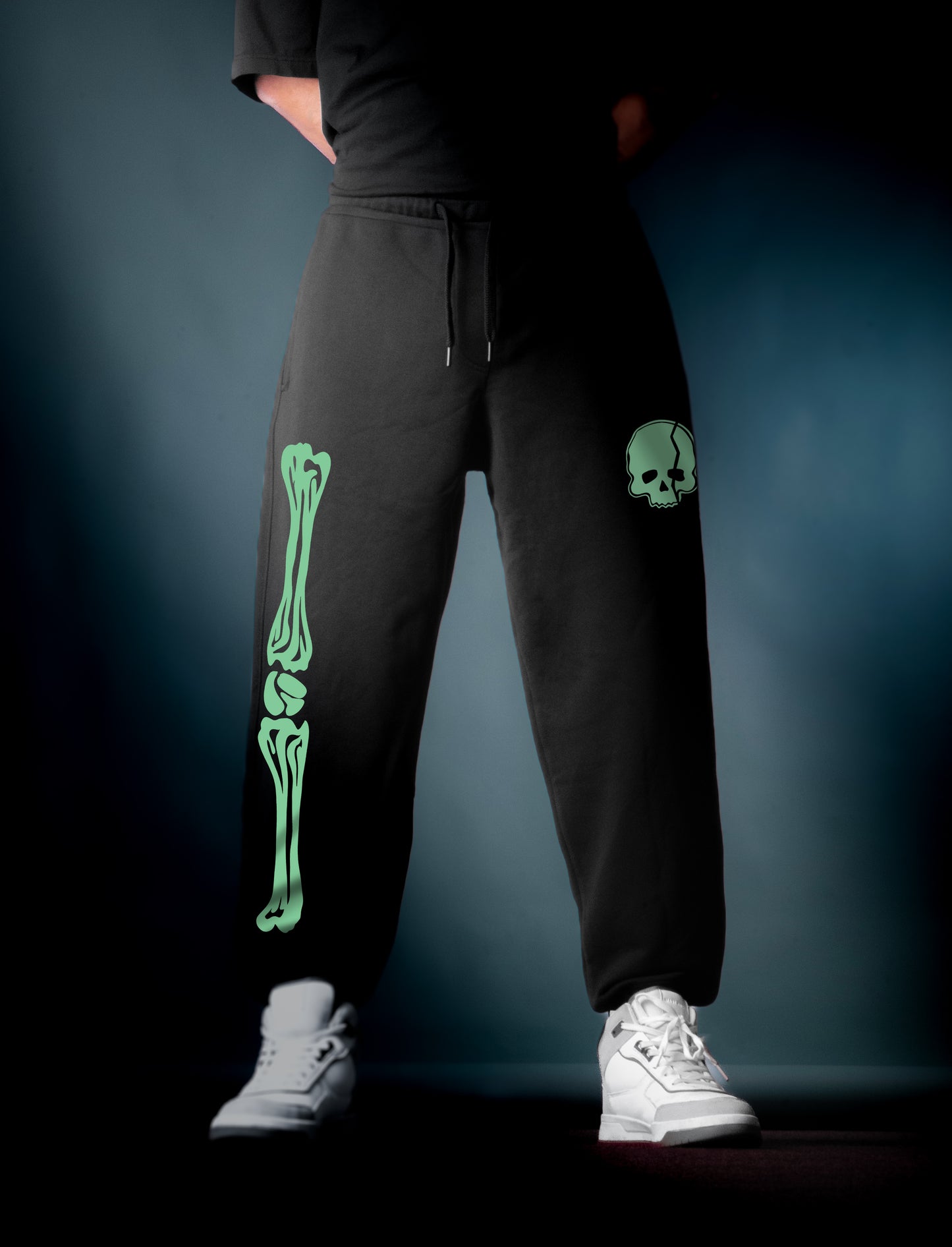 BLACK  NEON  (MULTI FIT) OVERSIZE SWEATPANT (BONES)