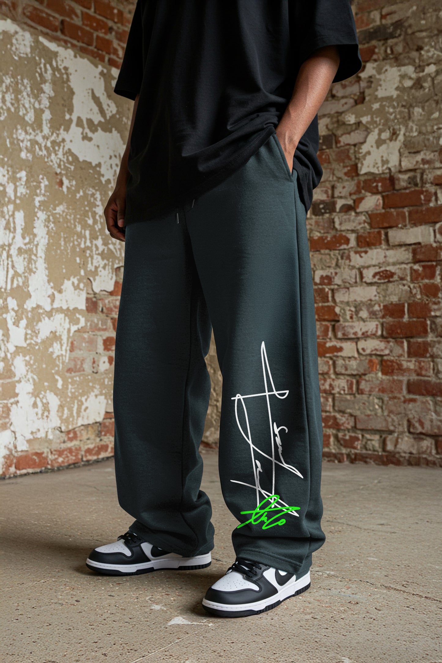 DARKE GREY (MULTI FIT) OVERSIZE SWEATPANT (sign)