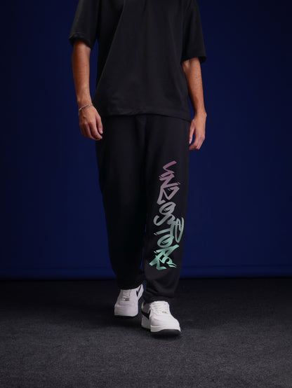 BLACK (MULTI FIT) OVERSIZE SWEATPANT (UNZO TYPO)