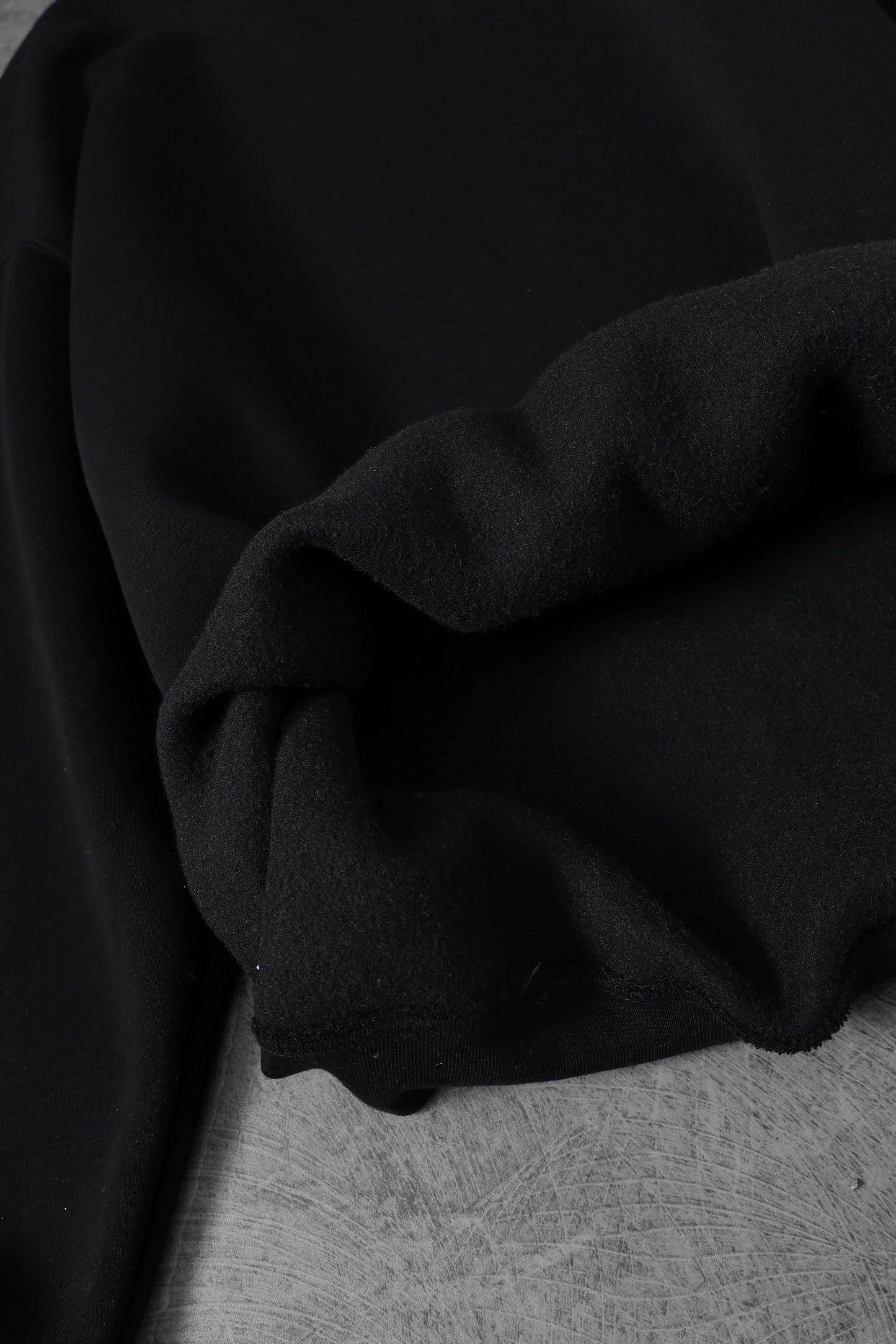 UNZO OVERSIZE HOODIE-BLACK