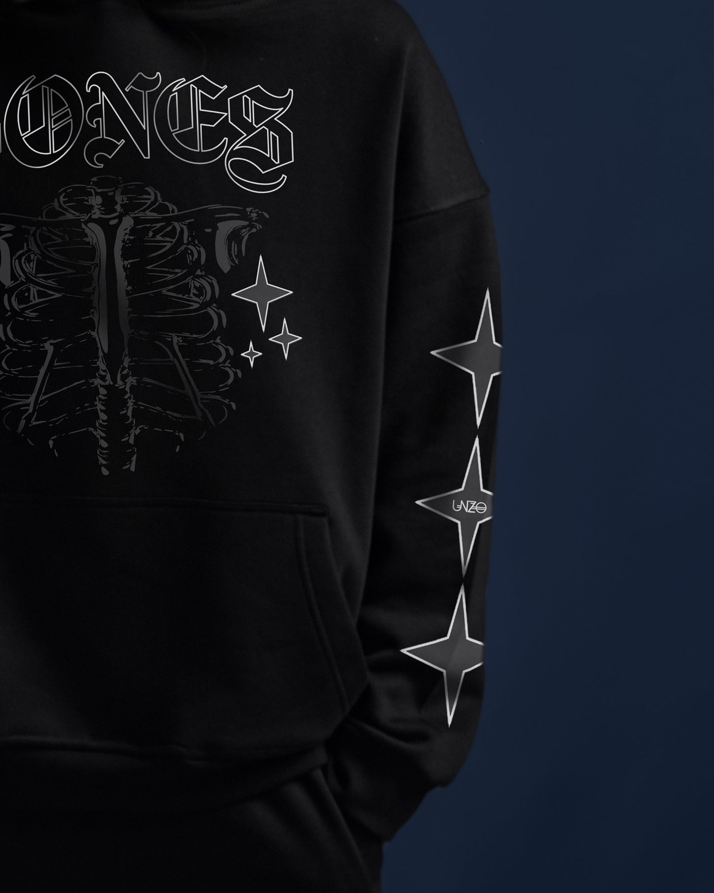 (STAR BONES) OVERSIZE HOODIE- BLACK