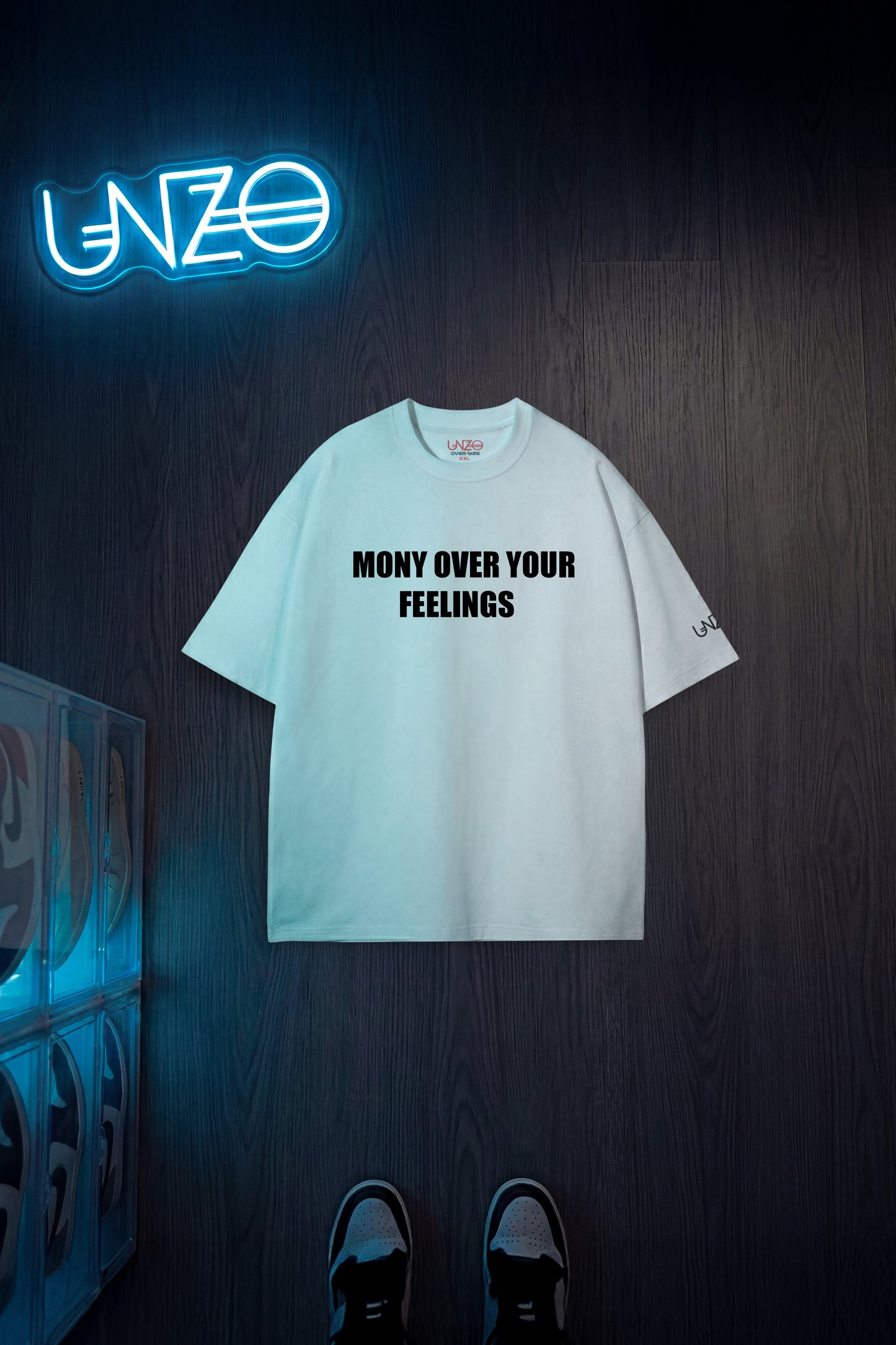 WHITE (MONEY) OVERSIZE TEE