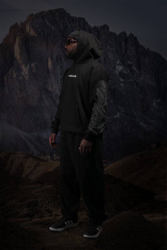 OVERSIZE HOODIE (BLACK PANTHER)- BLACK