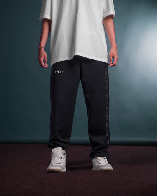 BLACK (MULTI FIT) OVERSIZE SWEATPANT (BE YOURSELF)