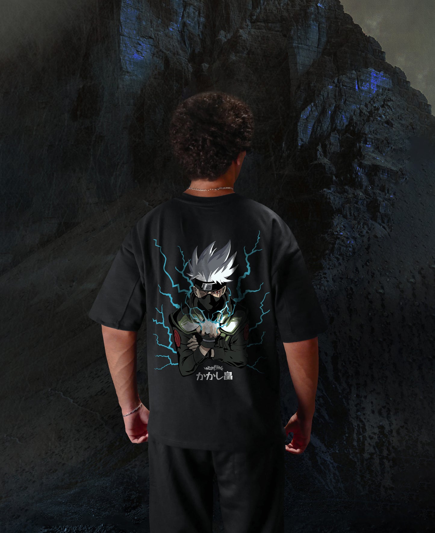 BLACK (KAKASI) OVERSIZE TEE